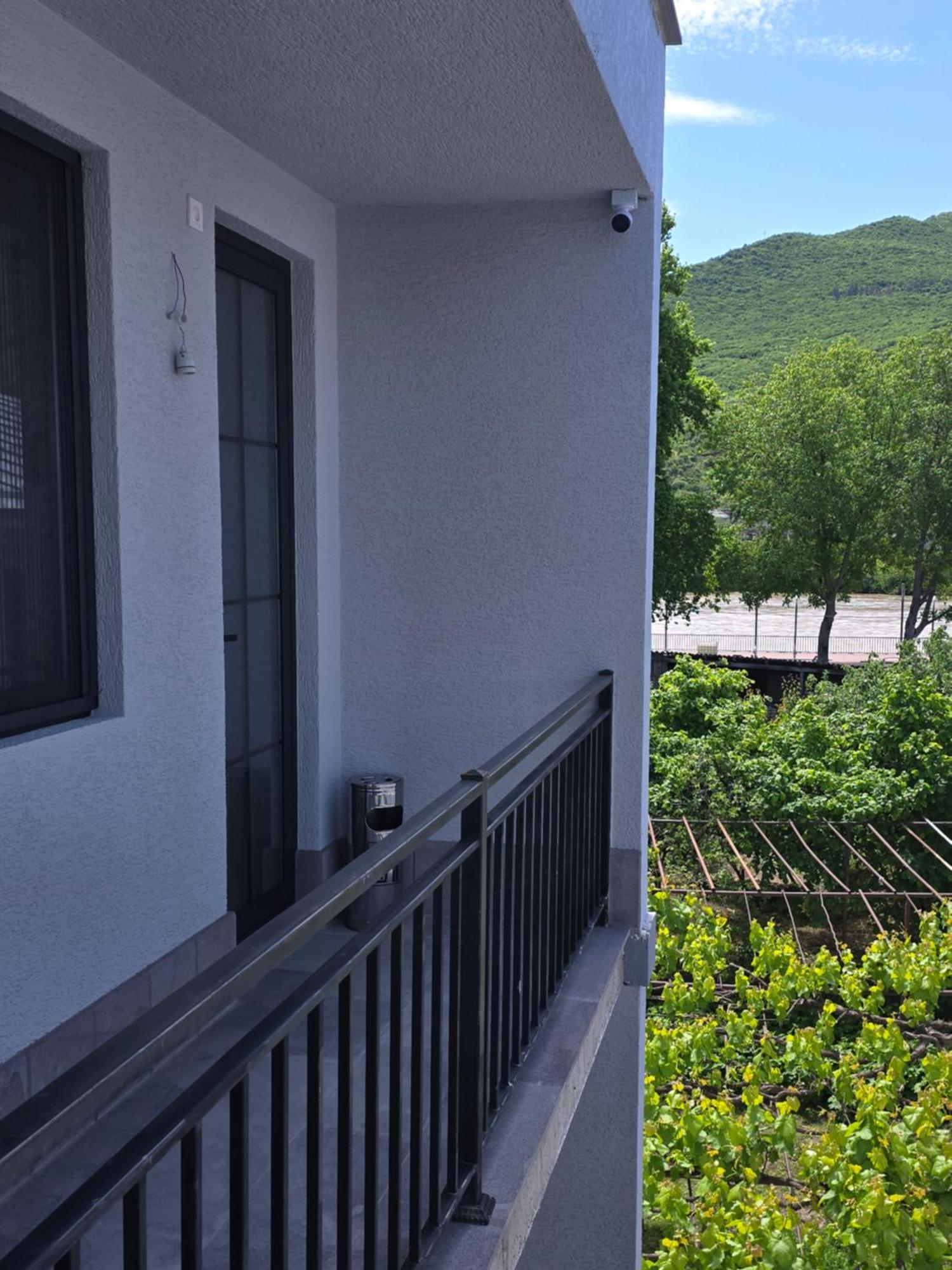 Khorgo Hotel Gori Exterior photo