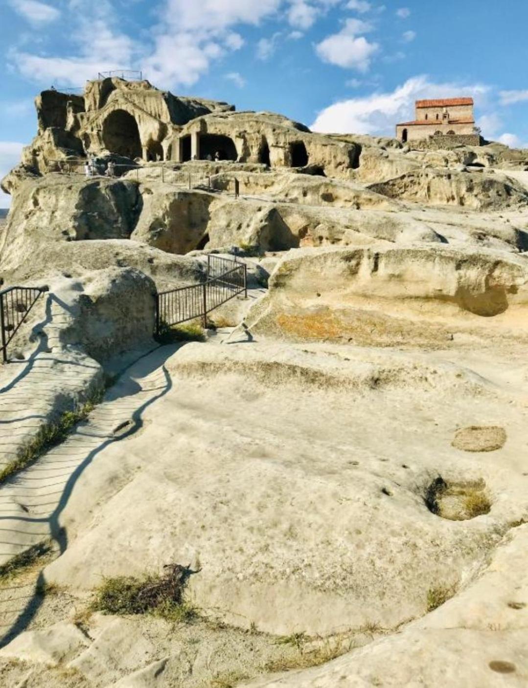 Khorgo Hotel Gori Exterior photo